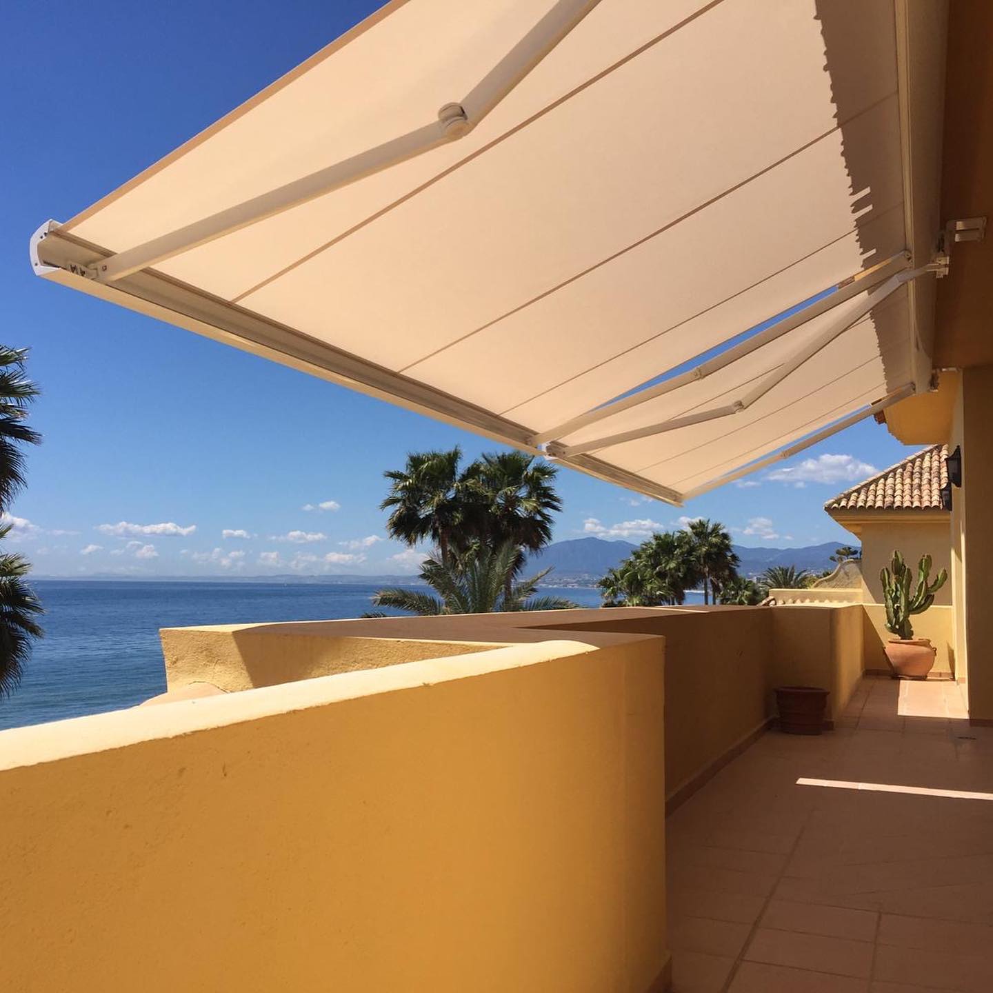 ¿Cuál es el toldo perfecto para tu casa?